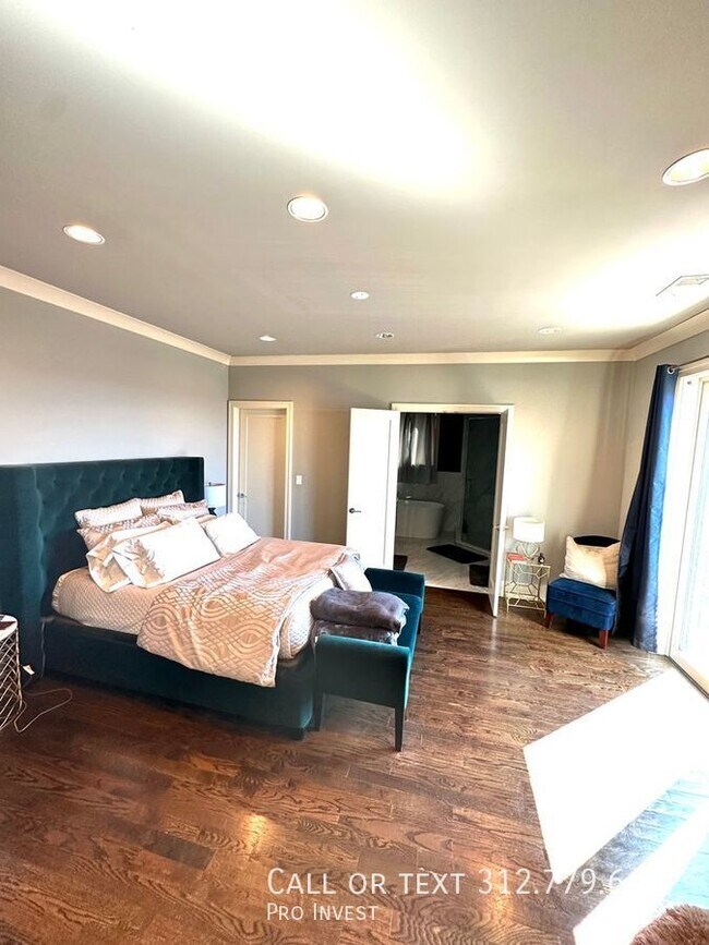 Building Photo - New construction 8 unit building. Come see...