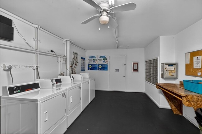 Building Photo - 400 SW 134th Way