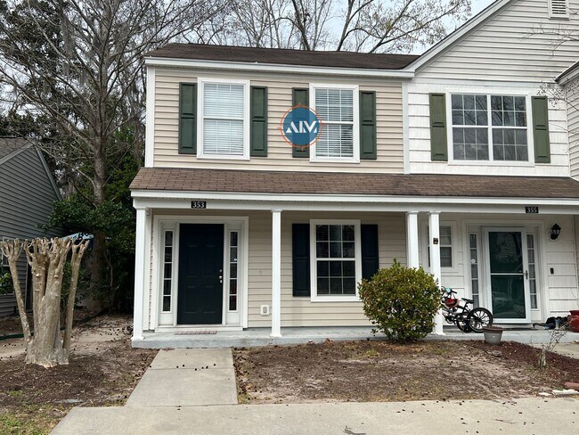 Building Photo - Modern 2-Bed Townhouse in Bluffton!