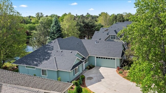 Building Photo - 3 Bedroom 3 Bathroom Home in Desirable Eag...