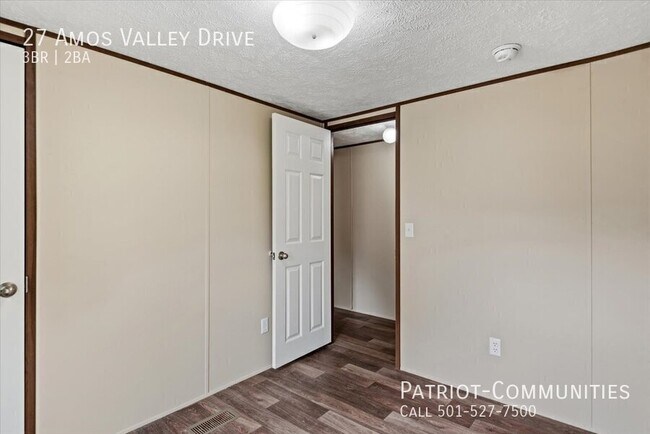 Building Photo - 27 Amos Valley Dr