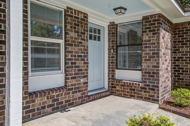 Primary Photo - 114 Langley Dr