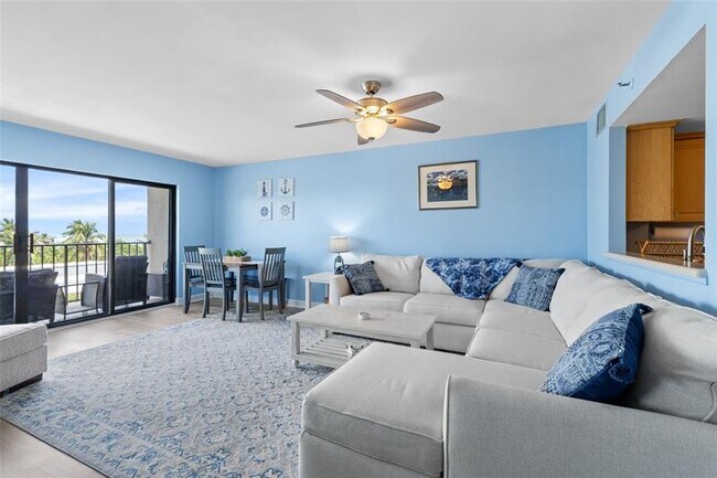 Building Photo - 801 S Ocean Dr