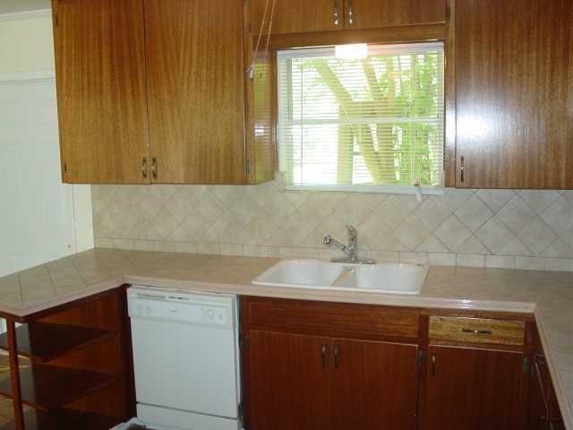 Building Photo - 1514 Glencrest Dr