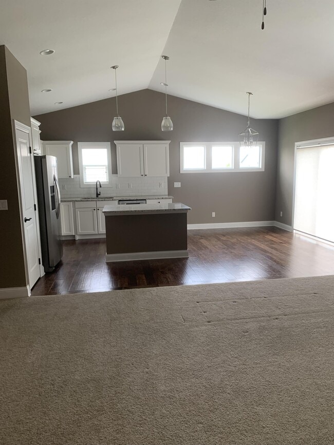 Building Photo - 16008 Springbrook Trl