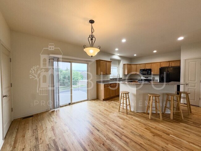 Building Photo - 1234 Chelsea Village Heights