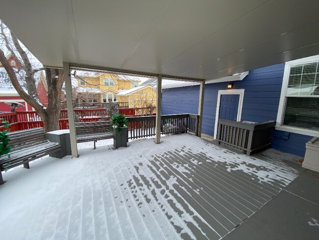 Building Photo - Available September! Beautiful and Spacious Home in Central Park!