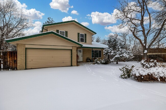 Building Photo - Perfectly remodeled 4 Bed home in Arvada