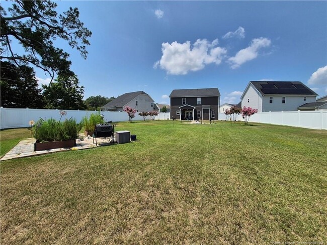 Building Photo - 1814 Bluffside Dr