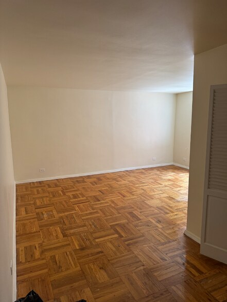 Primary Photo - 3890 Sedgwick Ave