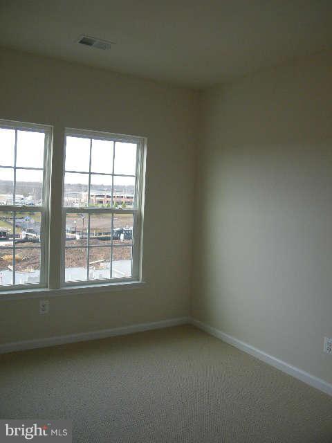 Building Photo - 42577 Burbank Terrace