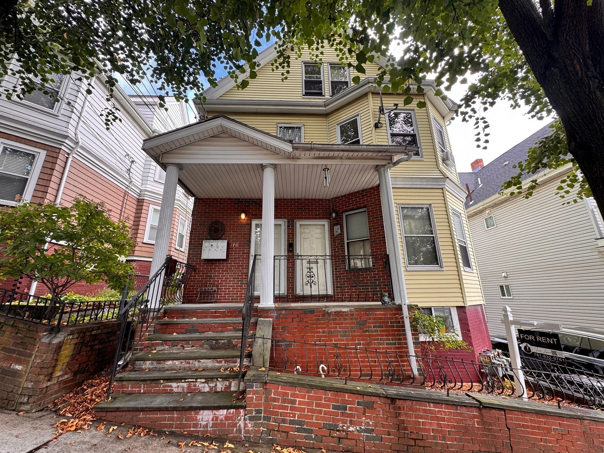 Building Photo - 11 Columbus Ave