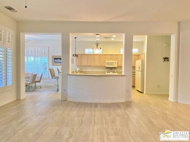 Building Photo - 78139 Elenbrook Ct