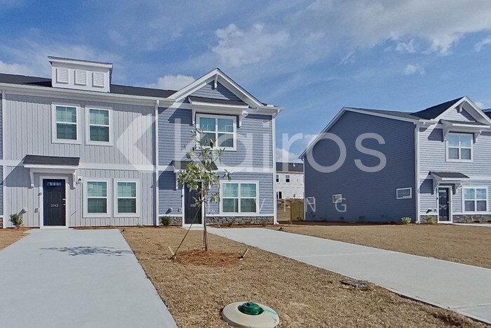 Building Photo - 2153 Banyon Cir