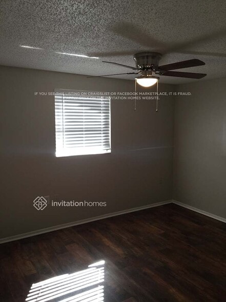 Building Photo - 9401 Glen Moor Ln