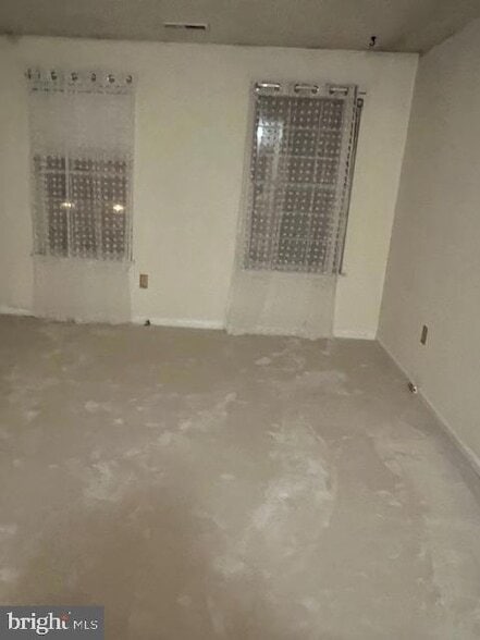 Building Photo - 812 Eagles Chase Dr