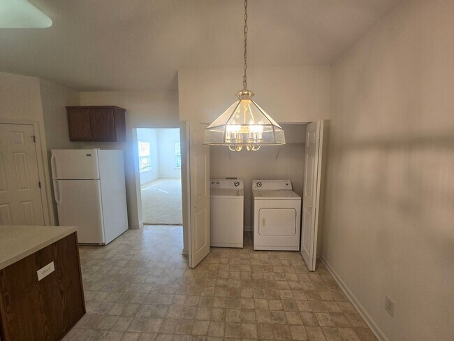 Building Photo - 100 Ranger Pl