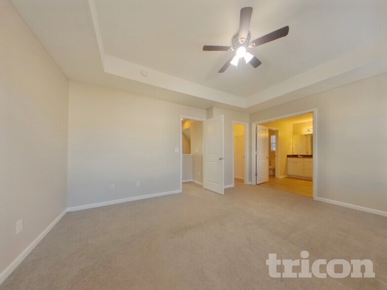 Building Photo - 377 Longfellows Ln