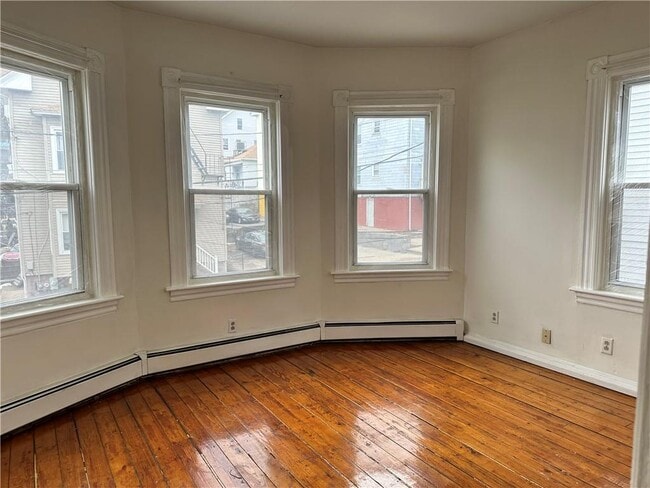 Building Photo - 23 Cutler St