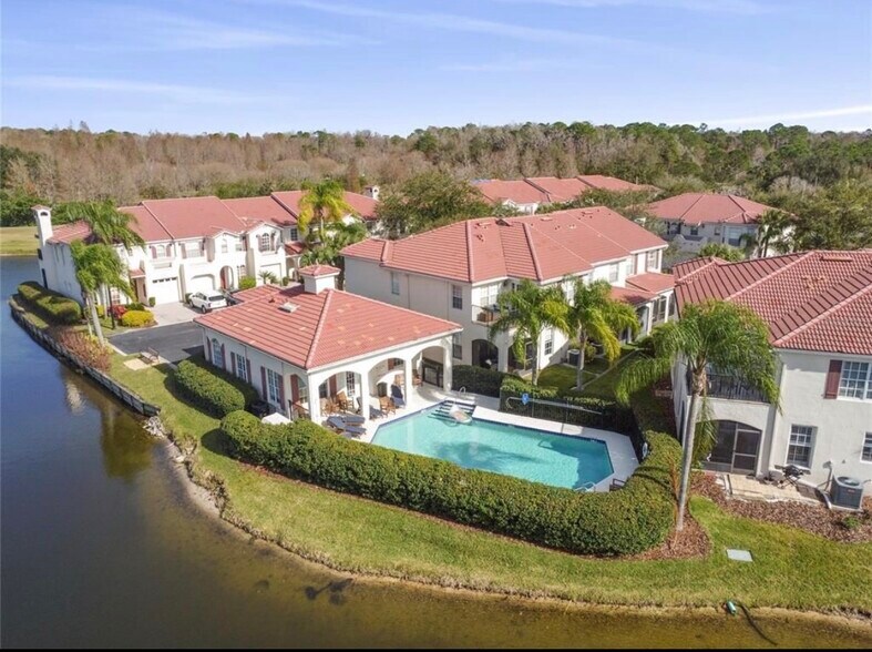 Clubhouse & pool - 10314 Saville Rowe Ln