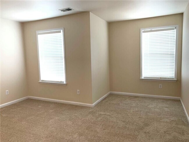 Building Photo - 530 Constellation Overlook SW