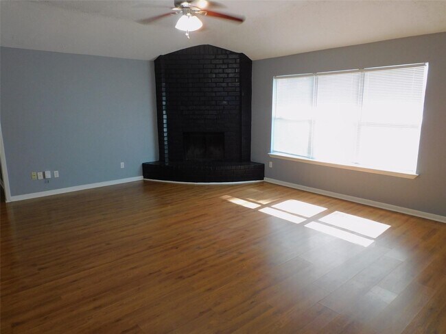 Building Photo - 1338 Leadenhall Cir