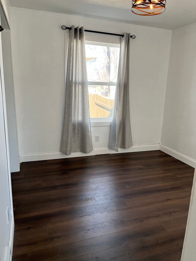 Building Photo - 4 Bed/2 Bath Rental Home in Crooks, SD!!