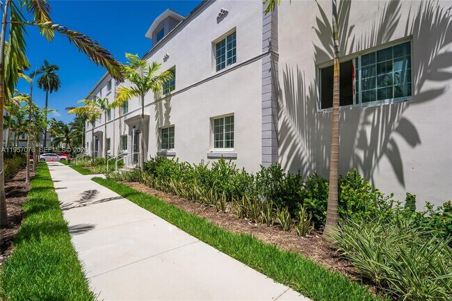 Building Photo - 1519 Pennsylvania Ave