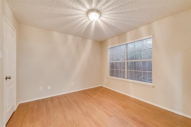 Building Photo - 728 Quail Dr