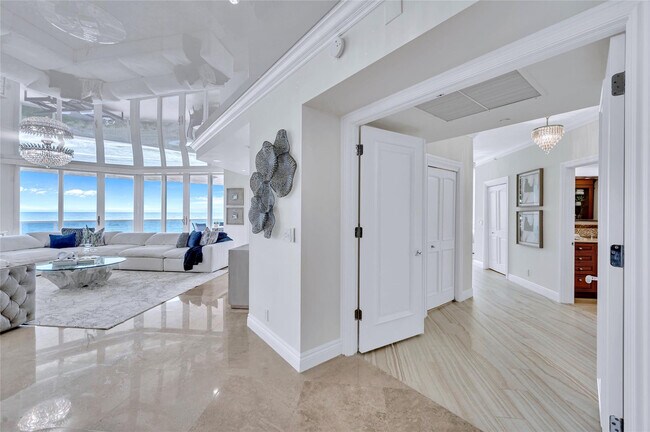 Building Photo - 3200 N Ocean Blvd