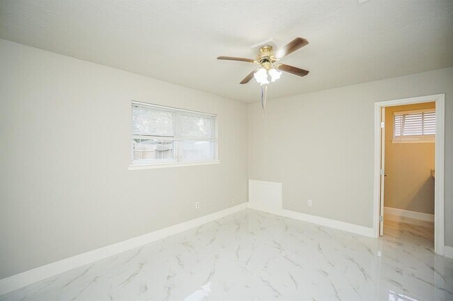 Building Photo - 11614 Brookledge Dr