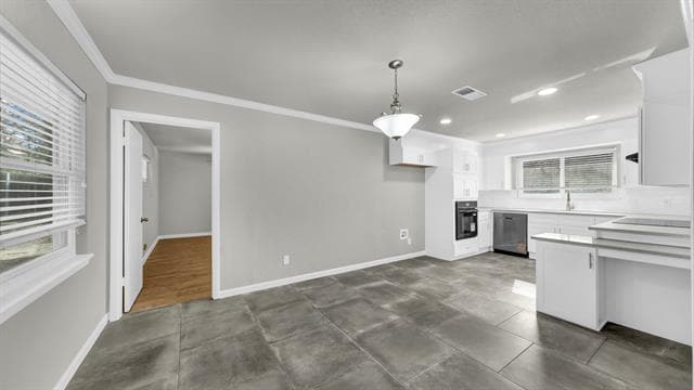 Building Photo - 3801 Halifax Ct