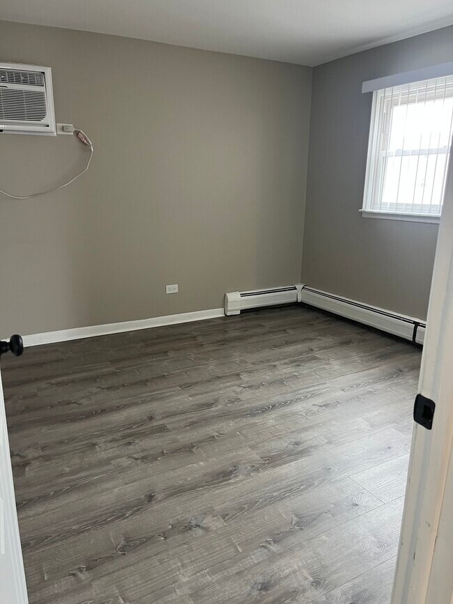 Building Photo - 7041 99th St