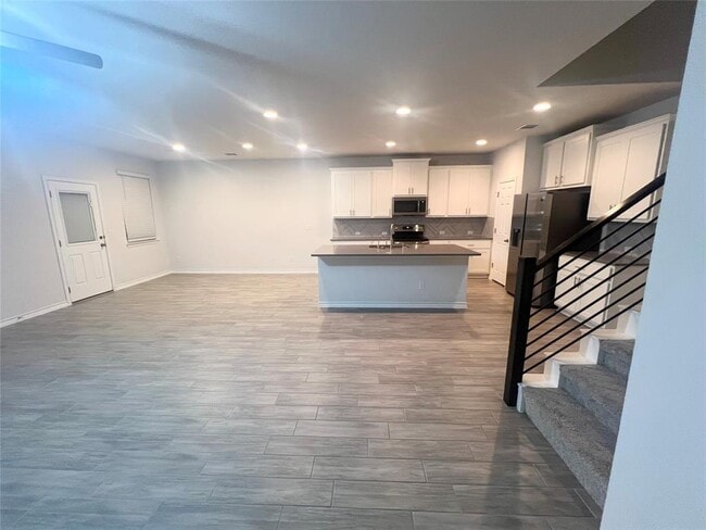 Building Photo - 116 Limonite Ln