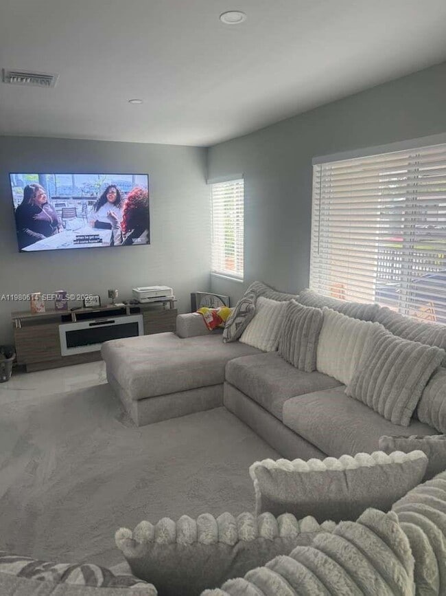 Building Photo - 1001 NW 148th St