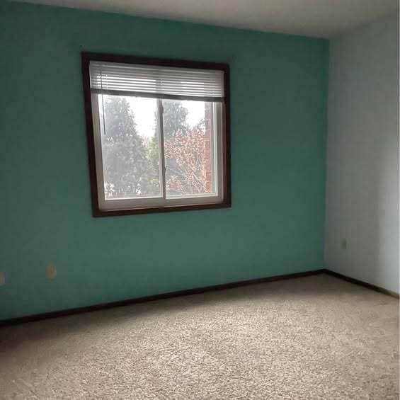 Building Photo - 1618 S 115th Ct