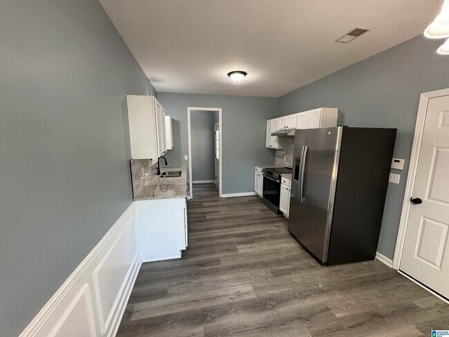 Building Photo - 301 Shelby Forest Dr