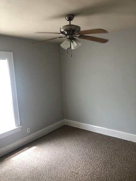 Bedroom - 531 E 28th St