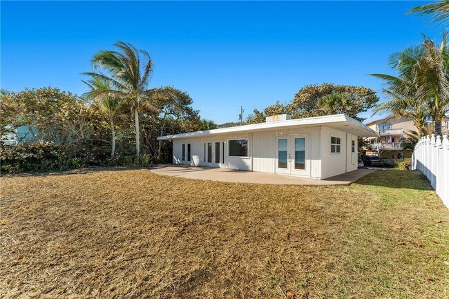 Building Photo - 9556 Doubloon Dr