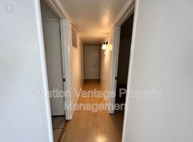 Building Photo - 6701 N 14th Dr