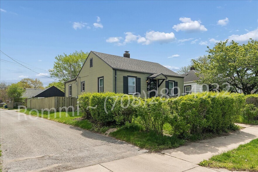 Corner Lot - 6717 Huron Ave