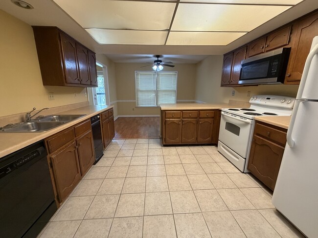Building Photo - 7156 S Germanwood Ct