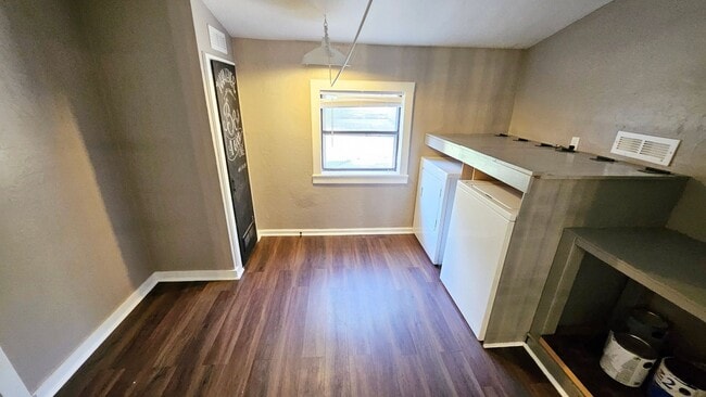 Building Photo - 3 Bed/2 Bath Paseo District Neighbor