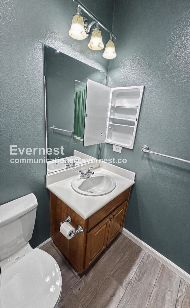 Building Photo - 2298 Winepol Loop