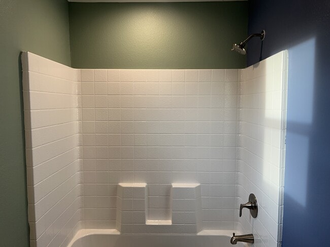 Building Photo - 1416 Huntley