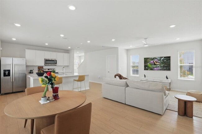 Building Photo - 11083 Vesper Aly
