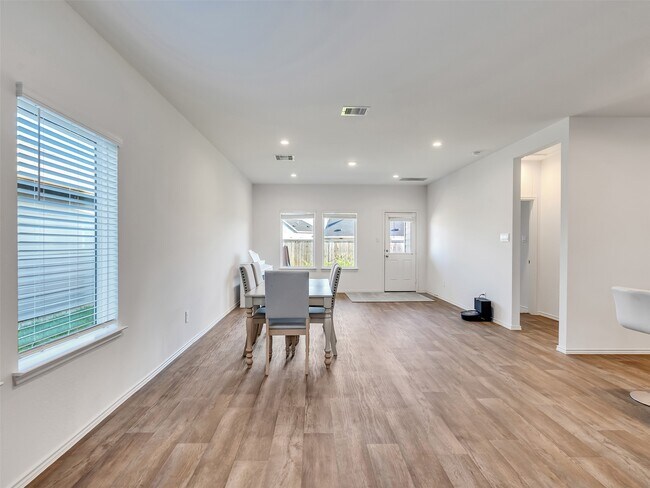 Building Photo - 30903 Brightwell Bnd