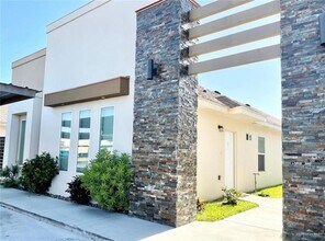 Building Photo - 3007 Javalina Ave
