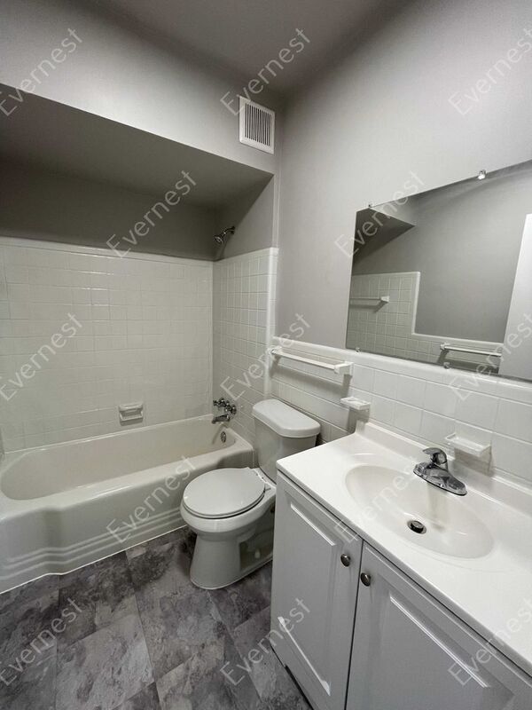 Building Photo - 17928 Winsome Rd