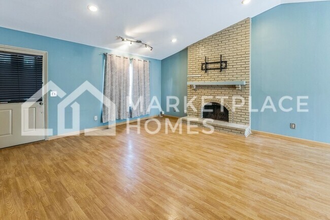 Building Photo - 502 Red Bridge Ct